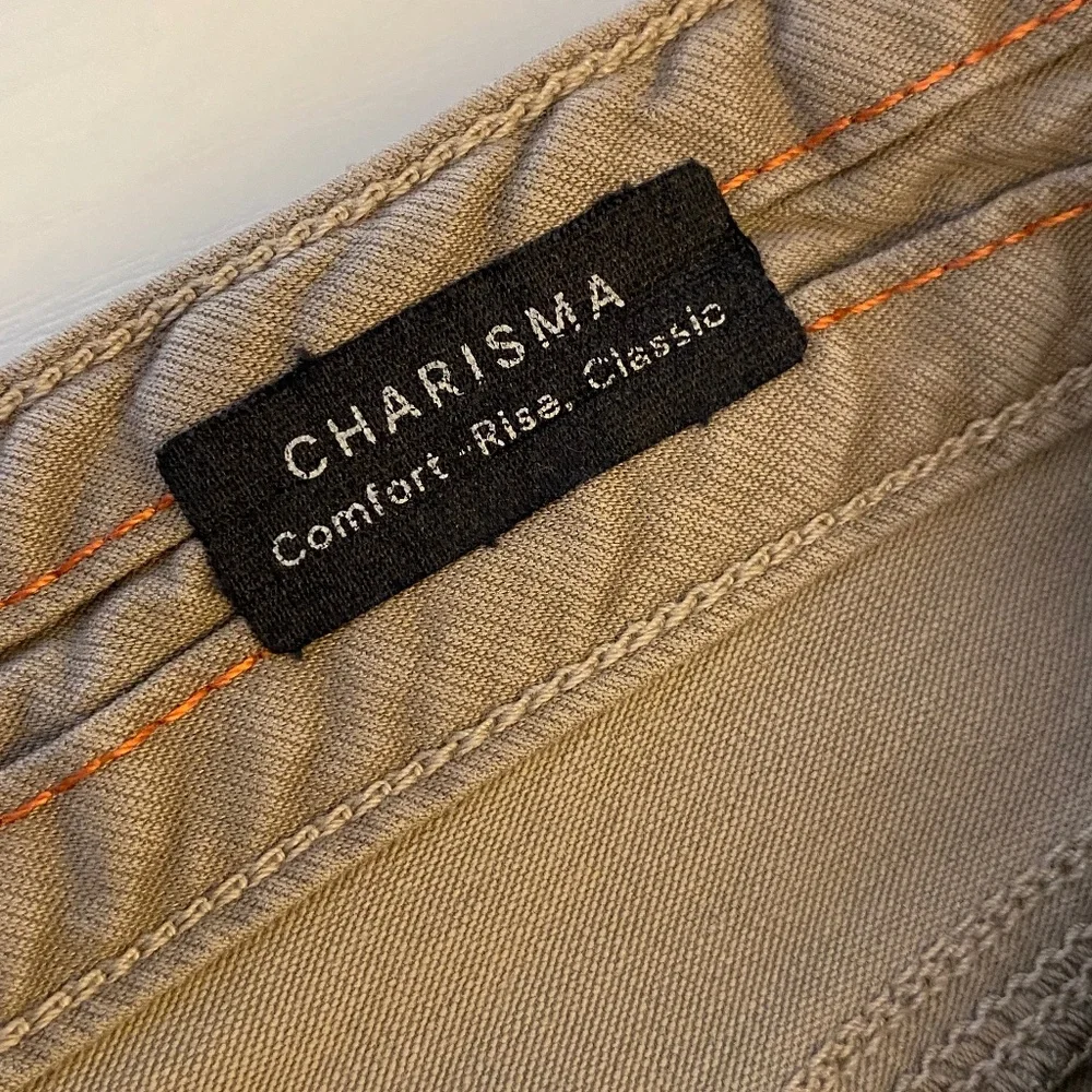 34 Heritage Men's Charisma Comfort Rise Straight Leg Size 35x34 - Picture 8 of 16